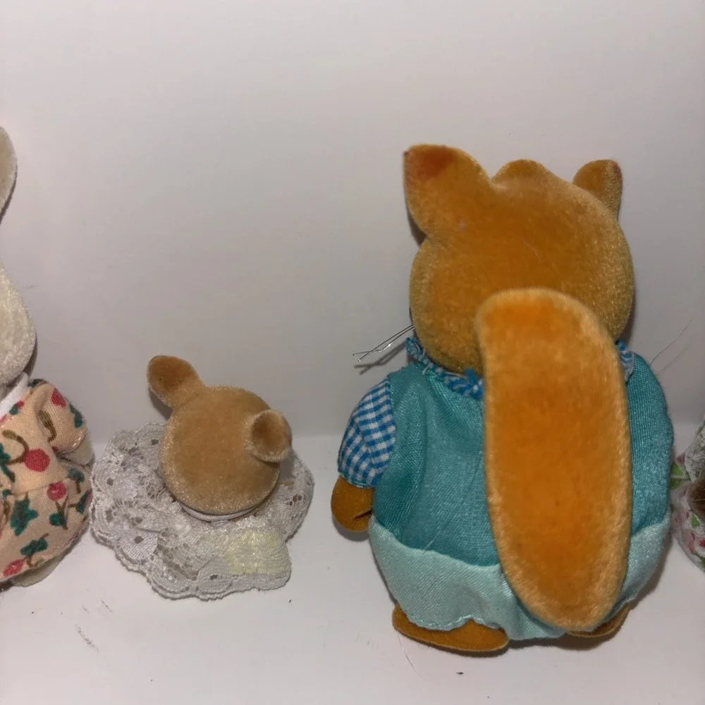 Calico Critters Lot of 8 Collectible Figures Woodland Friends